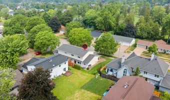 1023 W RIDGEVIEW Dr, Appleton, WI 54914