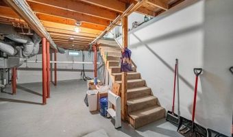 202 Route 27 36, Raymond, NH 03077