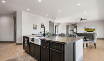 28 River Vista Dr, Dayton, NV 89403