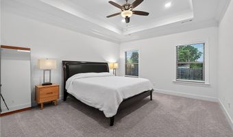 1902 SW Edinburgh Ave, Bentonville, AR 72713