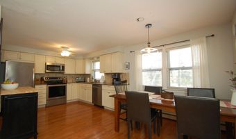 8 Teaberry Ln, Bedford, NH 03110