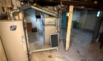 438 Black St, Akron, OH 44306