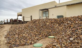 1627 E Goldenrod Ln, Benson, AZ 85602
