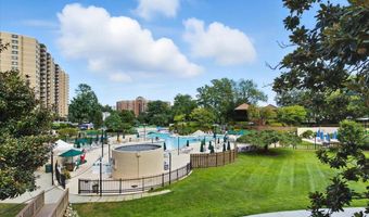 205 YOAKUM Pkwy 601, Alexandria, VA 22304