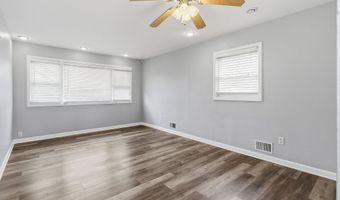 39 Harborage Ave, Bayville, NJ 08721