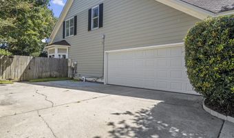 2004 Claudette Ct, Biloxi, MS 39531