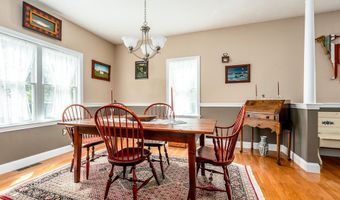 7 Mizzen Ln, Bourne, MA 02532