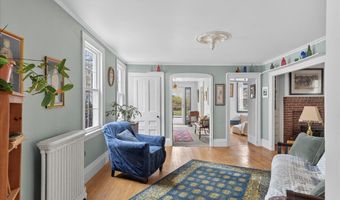 227 High St, Belfast, ME 04915
