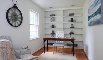 7811 CHARLESTON Dr, Bethesda, MD 20817