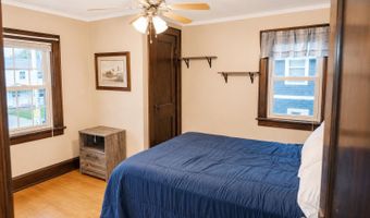 1210 W PACKARD St, Appleton, WI 54914