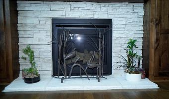 6418 N 141st St, Basehor, KS 66007