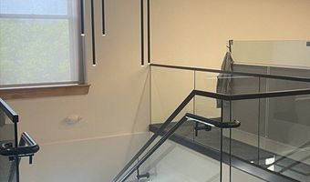 8 N Main St, Attleboro, MA 02703