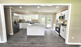 1119 CHATWOOD Dr, Anniston, AL 36206