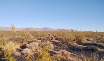 3501 S Wild Bill Rd, Yucca, AZ 86438