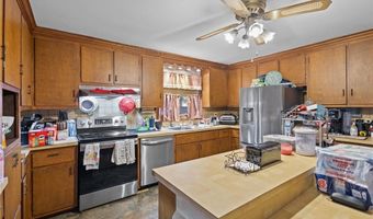 121 Heather St, Cranston, RI 02920