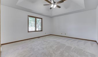 8644 Rahke Rd, Indianapolis, IN 46217
