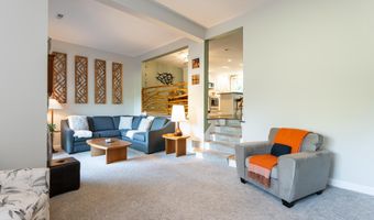 135 Amherst St 28, Amherst, NH 03031