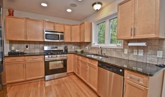 72 Chickadee Ln, Albrightsville, PA 18210