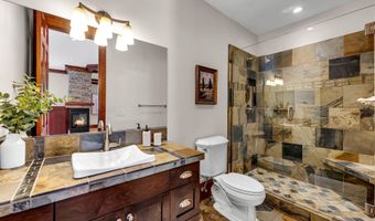 8913 NE 151ST Cir, Battle Ground, WA 98604