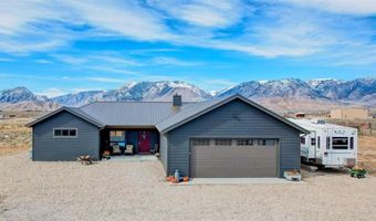 5 Cowboy Dr, Clark, WY 82435