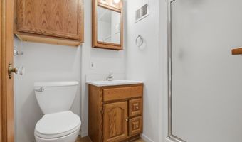 1424 S Main St, Aberdeen, SD 57401