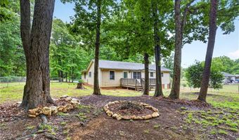2387 Woodridge Dr, Asheboro, NC 27205