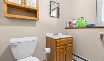 1 Rev Taylor Dr, Ansonia, CT 06401