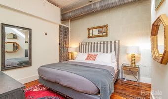 33 Carolina Ln, Asheville, NC 28801