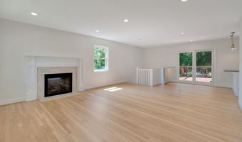 7705 ROYSTON St, Annandale, VA 22003