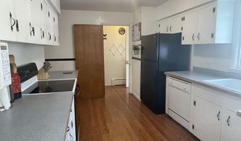1004 Falkirk Rd, Alma, MI 48880