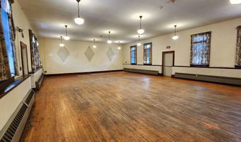 69 Liberty St, Danbury, CT 06810
