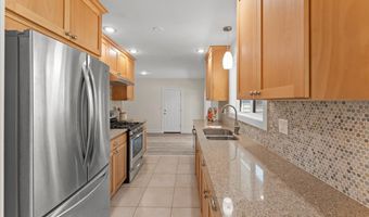 11825 SW BAKER St, Beaverton, OR 97008