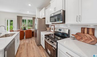 811 PEAVINE CROSSING Pkwy, Alabaster, AL 35007