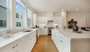 2180 Corsair St, Alameda, CA 94501