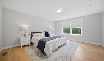 8 Robin Way 7, Chester, NH 03036