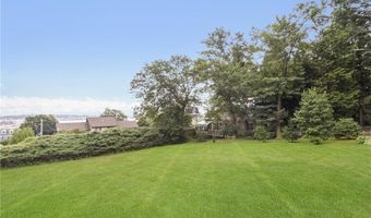 428 Gibbs Ave 4, Newport, RI 02840