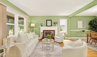 118 Allenhurst Rd, Amherst, NY 14226