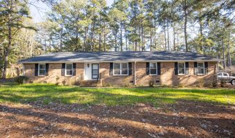 901 Glendale Dr, Aberdeen, NC 28315