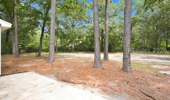 8 Star Magnolia Dr, Beaufort, SC 29907