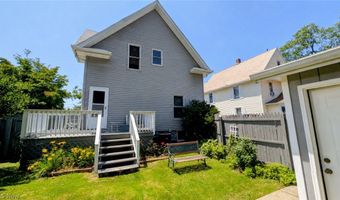 131 Grove Dr, Ashtabula, OH 44004