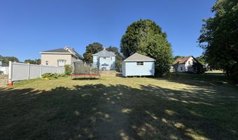 104 7th St, Bangor, ME 04401