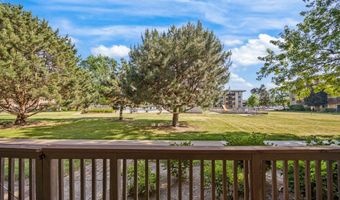 2214 S Goebbert Rd 178, Arlington Heights, IL 60005