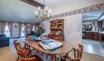 709 Oakhurst Dr, Amherst, OH 44001