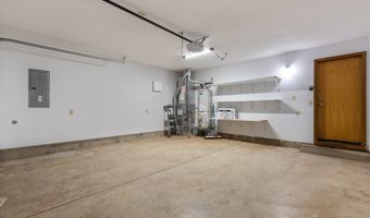 21805 BOONES FERRY Rd, Aurora, OR 97002