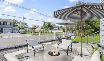 310 East Rd, Belford, NJ 07718
