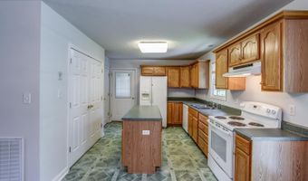 173 Pine Tag Ln, Appomattox, VA 24522