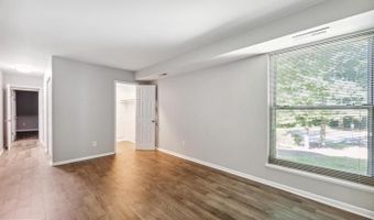 3322 WOODBURN VILLAGE Dr 13, Annandale, VA 22003