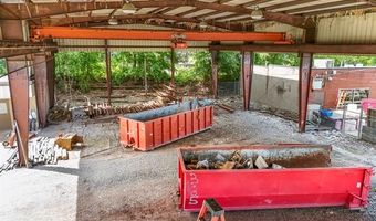 16136 White Ave, Allen Park, MI 48101