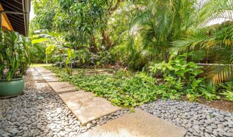 427 Akoakoa Pl, Kailua, HI 96734