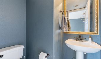 1070 W LARK Dr, Chandler, AZ 85286